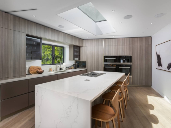 1fb3f28f-0e78-4fd2-9042-318db7e6bede