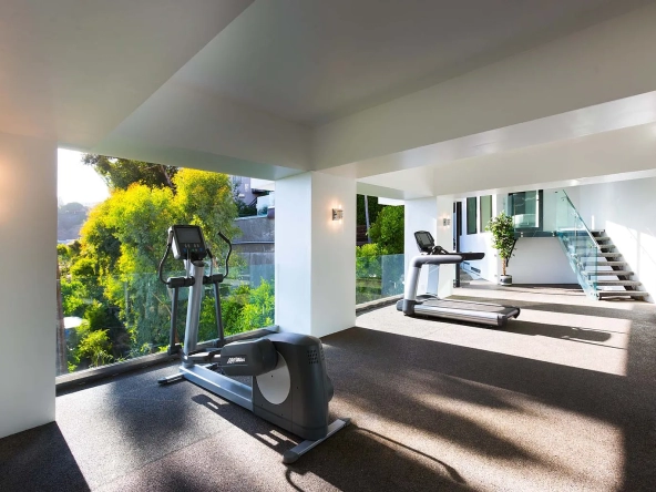 36fc30c26512b7921edc7d438849a2c4-uncropped_scaled_within_1536_1152