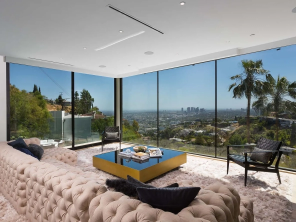 a616736c6e48e28340bb05311d26cb68-uncropped_scaled_within_1536_1152